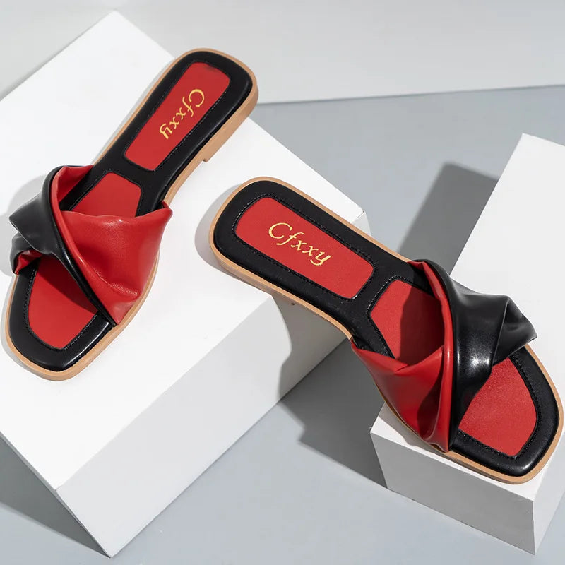 Summer New Outside Women's Slides Sexy Solid Color Flat Rubber Soled Female Slippers