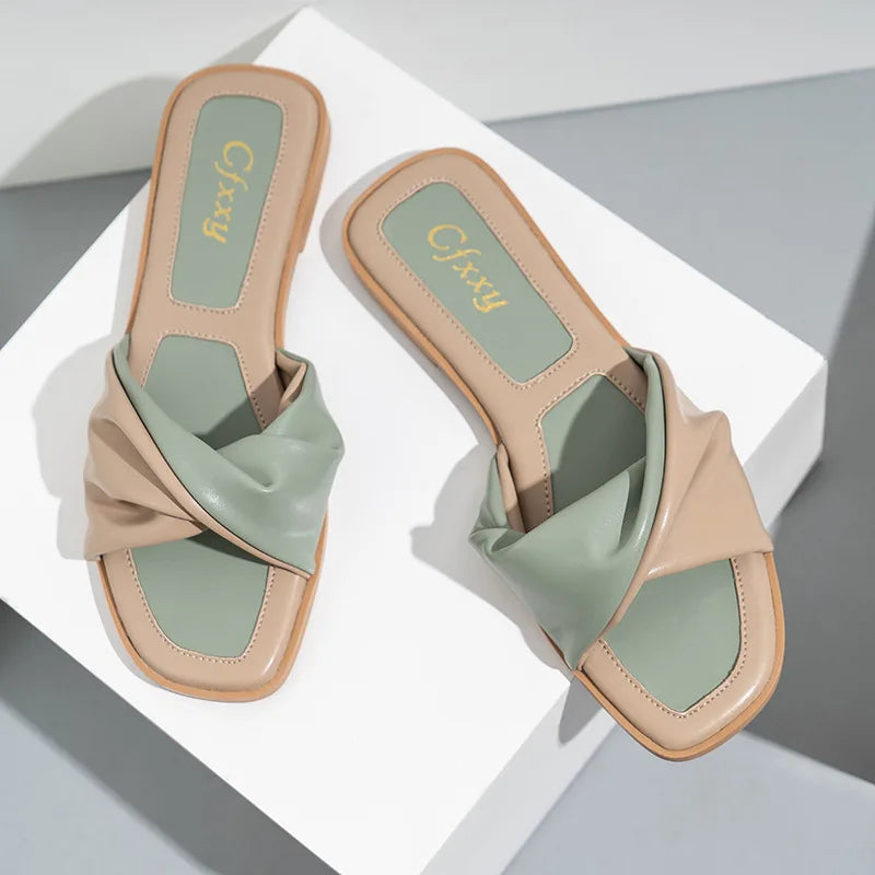 Summer New Outside Women's Slides Sexy Solid Color Flat Rubber Soled Female Slippers