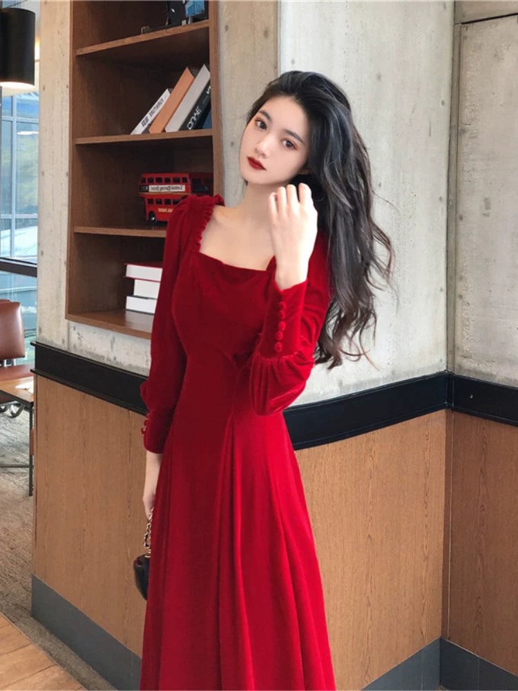 Bride's Home Visit Elegant Velvet Dress Evening Gown