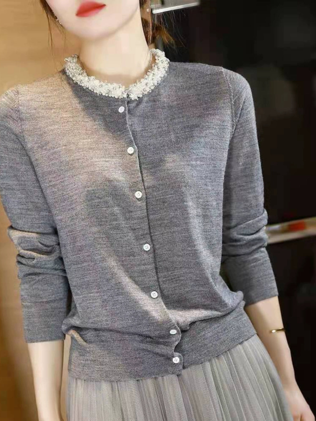 White Collar Girdear New Spring and Autumn Wool Knit Cardigan Beaded