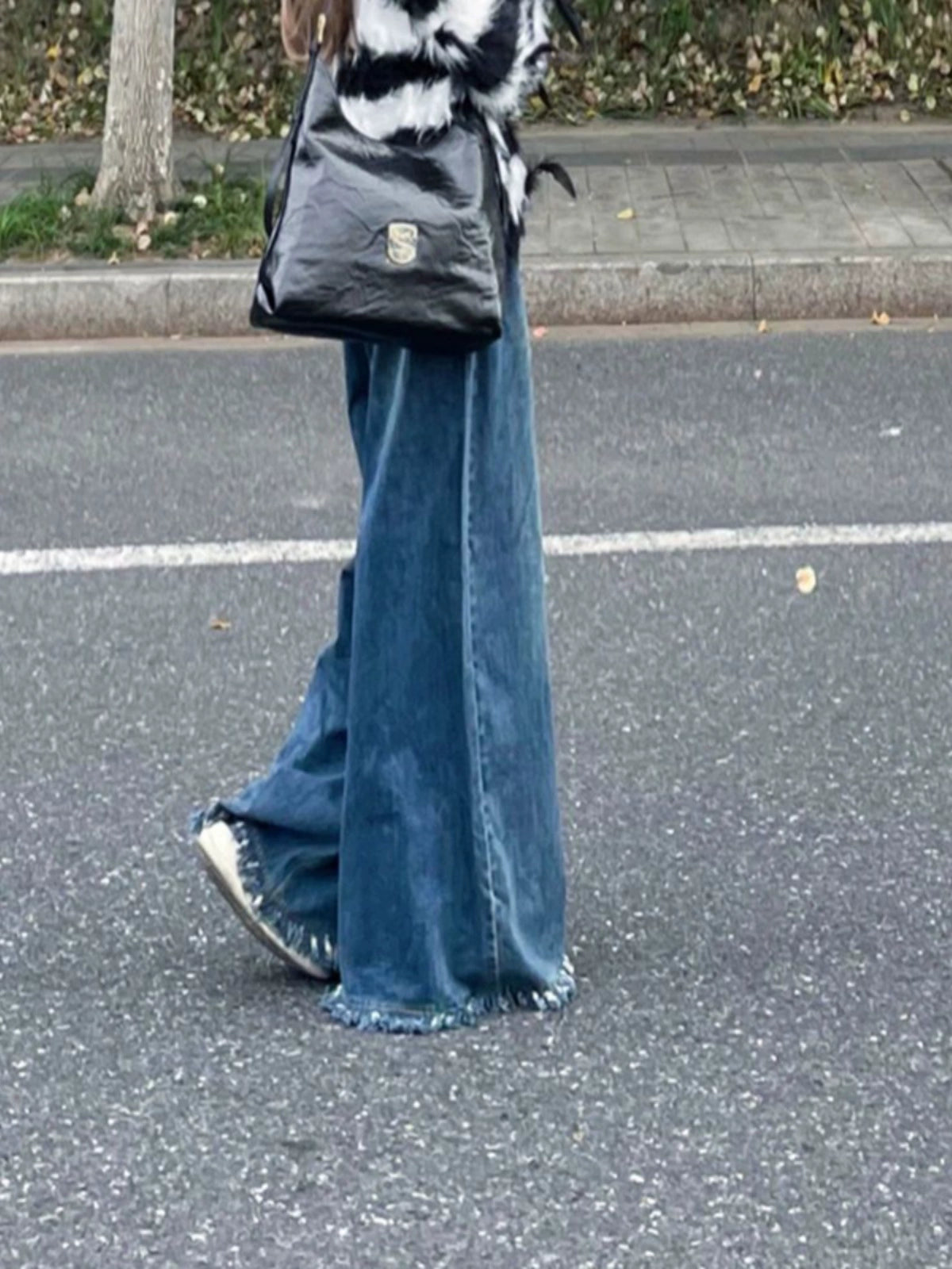 American Autumn Fringed Burr Drape Mop Jeans