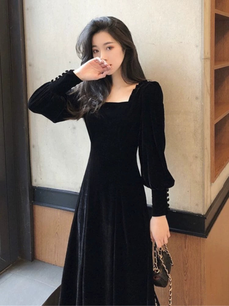 Bride's Home Visit Elegant Velvet Dress Evening Gown