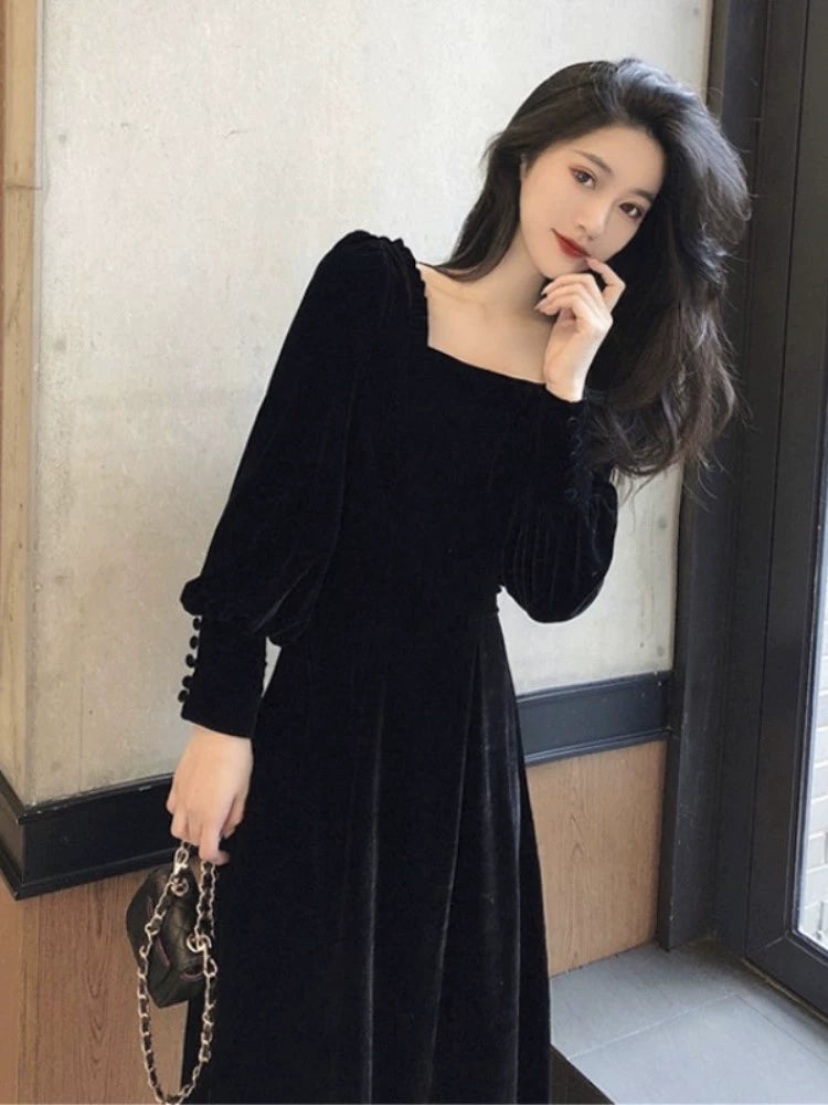 Bride's Home Visit Elegant Velvet Dress Evening Gown