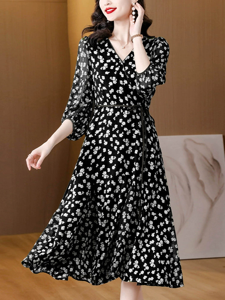 Younger V Neck Summer Fashion Thin over the Knee Dress