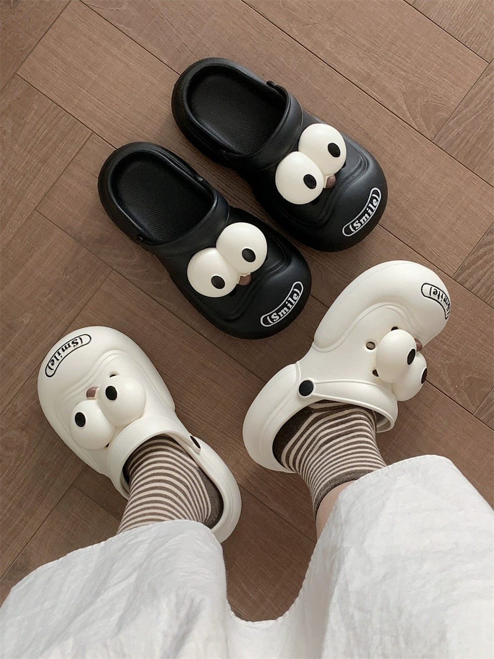Thin Strip Funny Fun Big Eye DIY Hole Shoes Baby Boy and Girl Summer Outdoor Non-Slip Feeling of Walking on Shit Couples Sandals