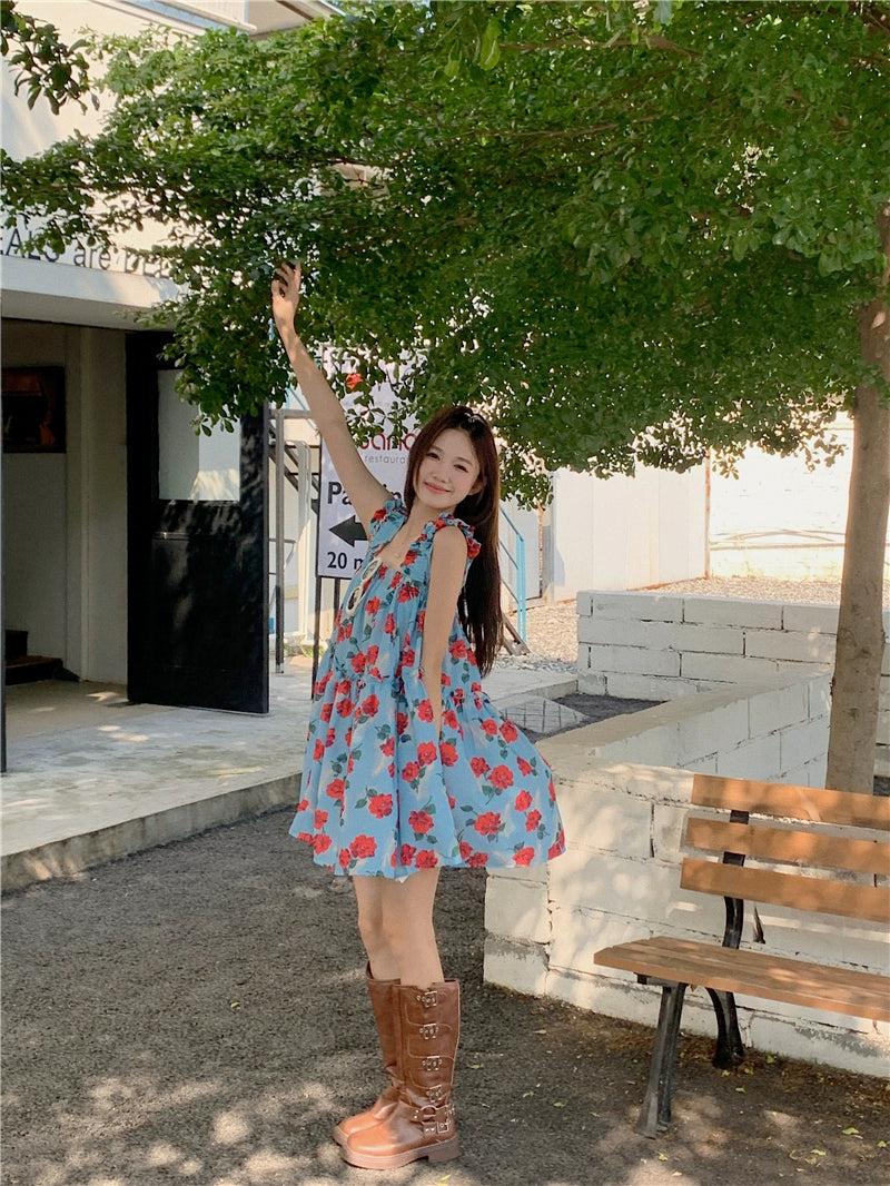 Vacation Style Wooden Ear Floral Dress Women's Spring 2024 New Arrival A- line Loose Square Collar Western Style Suspender Skirt