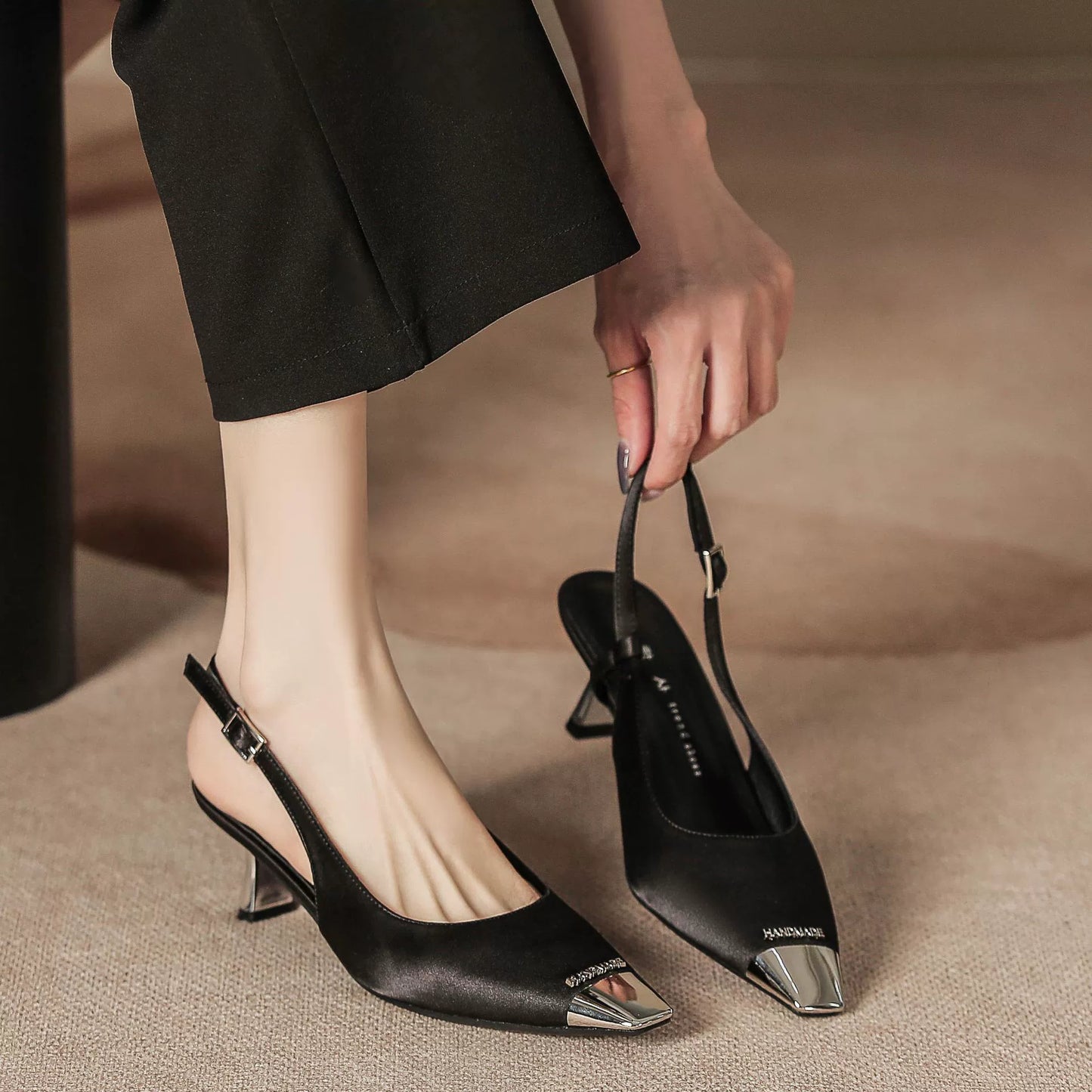 Steel Toe Sheepskin Pad Women's Shoes Classic Style Semi-Toe Box Back Empty High Heel Sandals 5cm Low Heel Sandals Women H6883-9