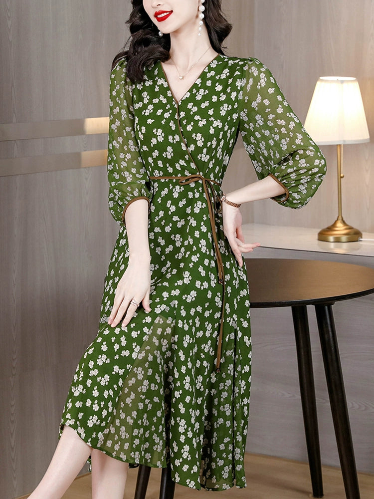 Younger V Neck Summer Fashion Thin over the Knee Dress