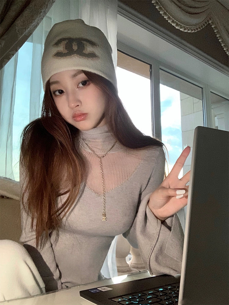 Doggyqin Wool Swan Neck Turtleneck Sweater