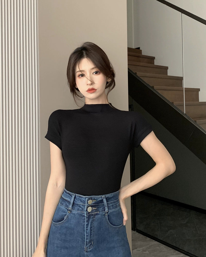Women's 2023 New Slim Fit Top T-shirt with Short Sleeves