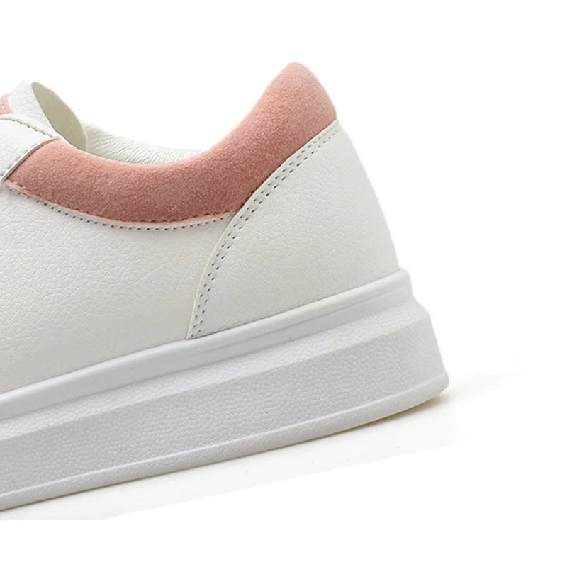Women Casual Shoes 2018 Autumn Women Sneakers Fashion Breathable PU Leather Platform White Women Shoes Soft Footwears